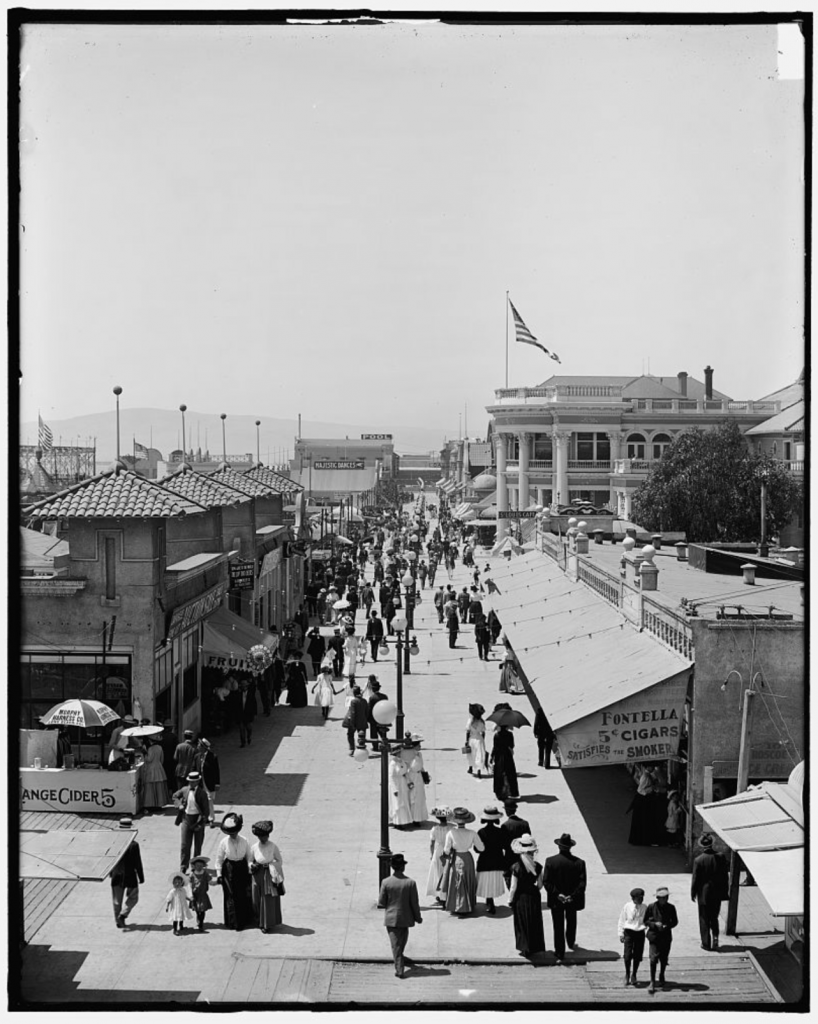 Photo of Long Beach Pike amusement park, circa 1915